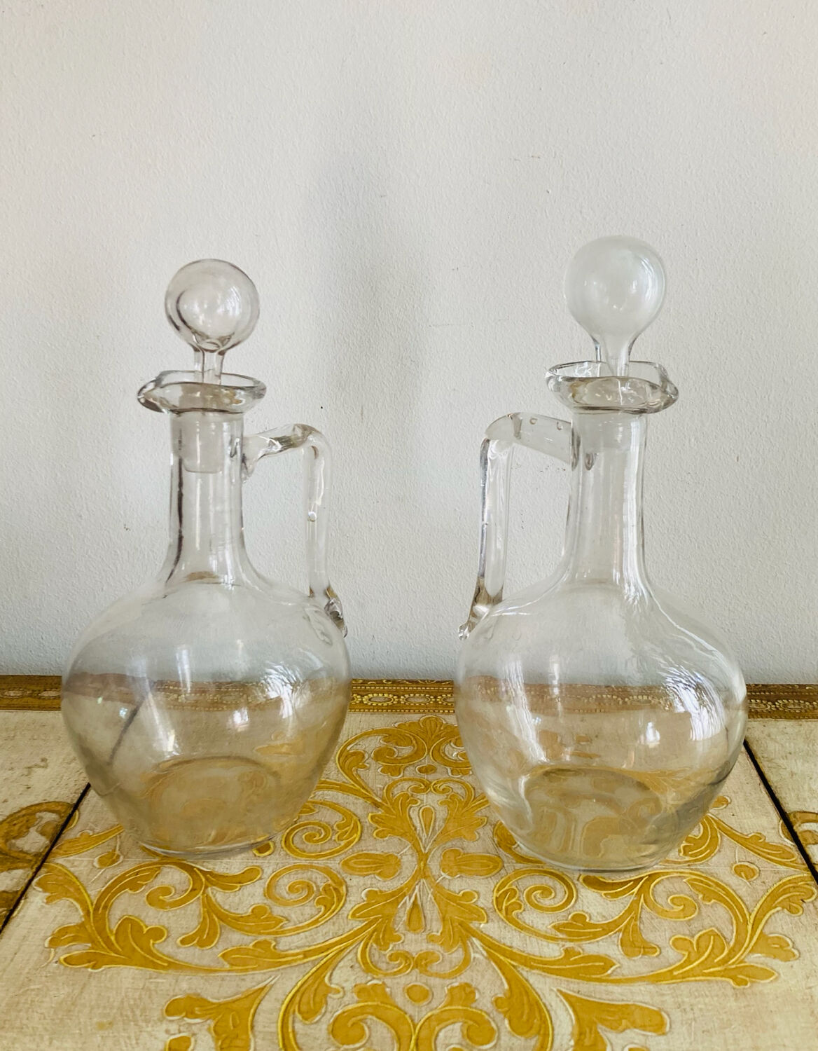 Pichets où carafons à vins en verres époque XIXe