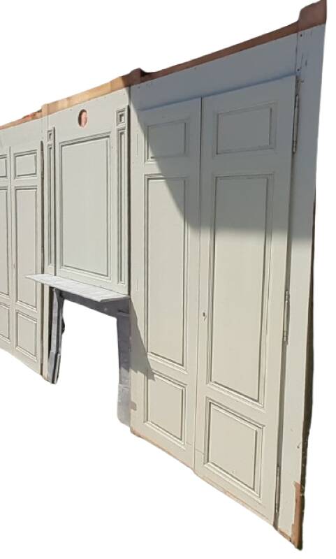 Pair of double fronted cupboard doors H252xL4m