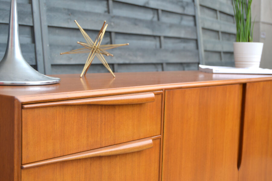 McIntosh sideboard  201.5 cm