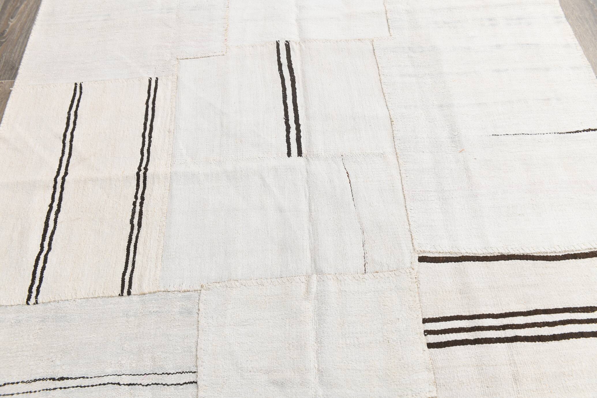 Tapis Kilim contemporain vintage Off White et noir 7x10, 218x307 cm