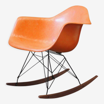 Rocking chair RAR Orange de Charles & Ray Eames - Herman Miller