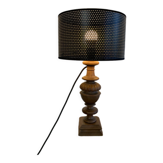 Wood lamp