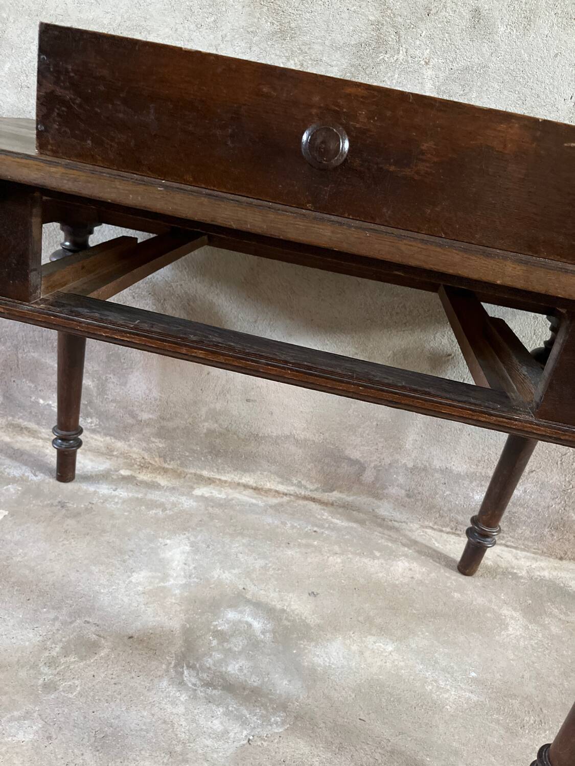 Antique 1-drawer desk in Henri II style