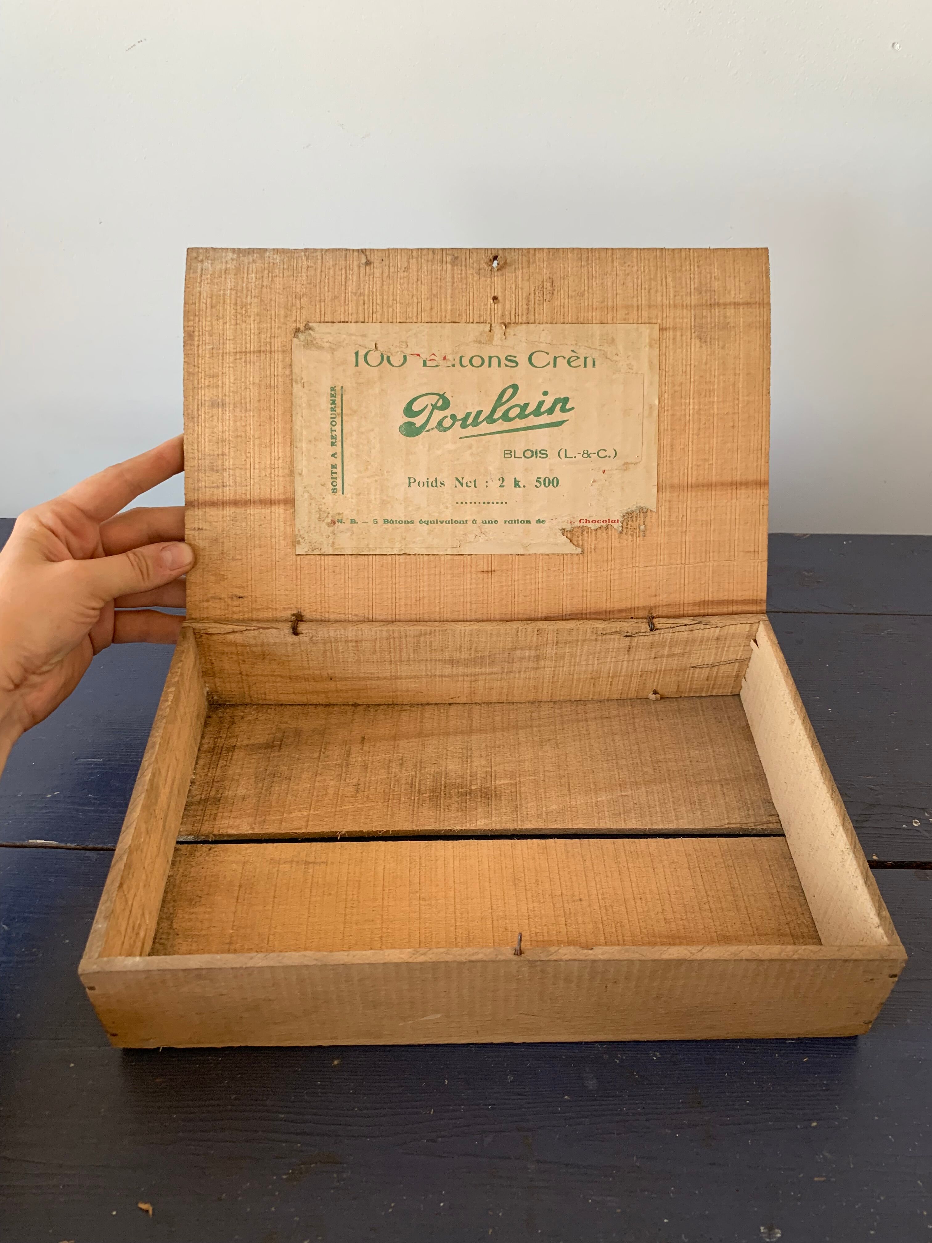 Boîte à chocolats Poulain ancienne