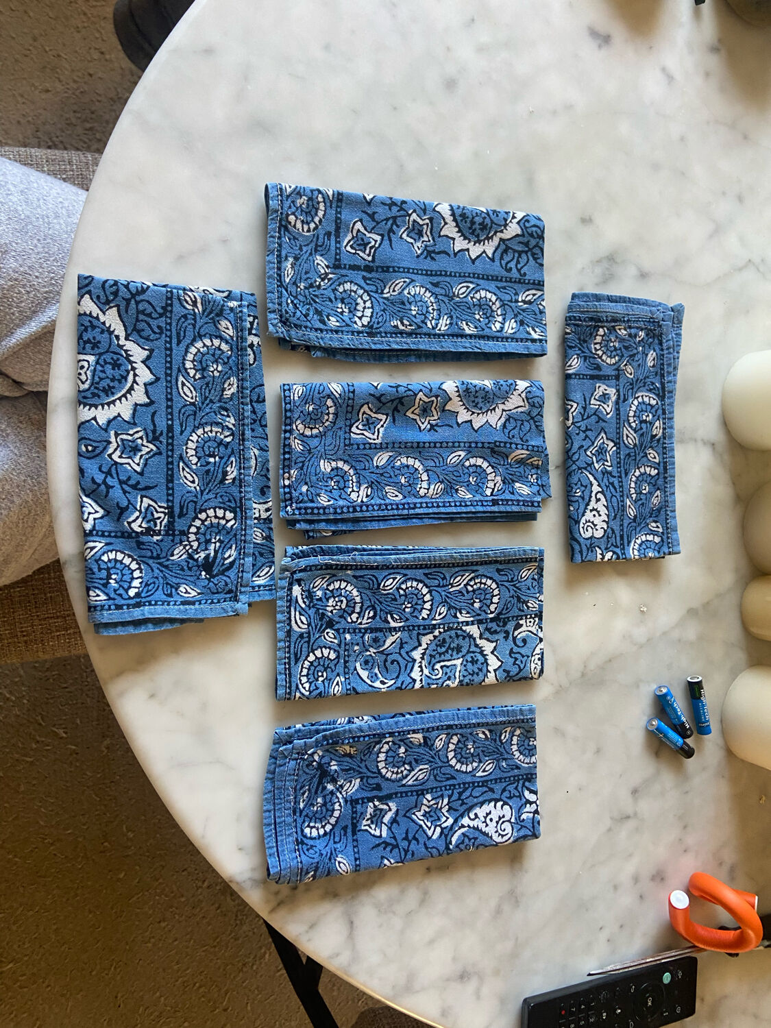 Set of 6 vintage printed towels
