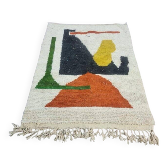 Handmade traditional Moroccan rug with colourful patterns, size 140x260 cm.