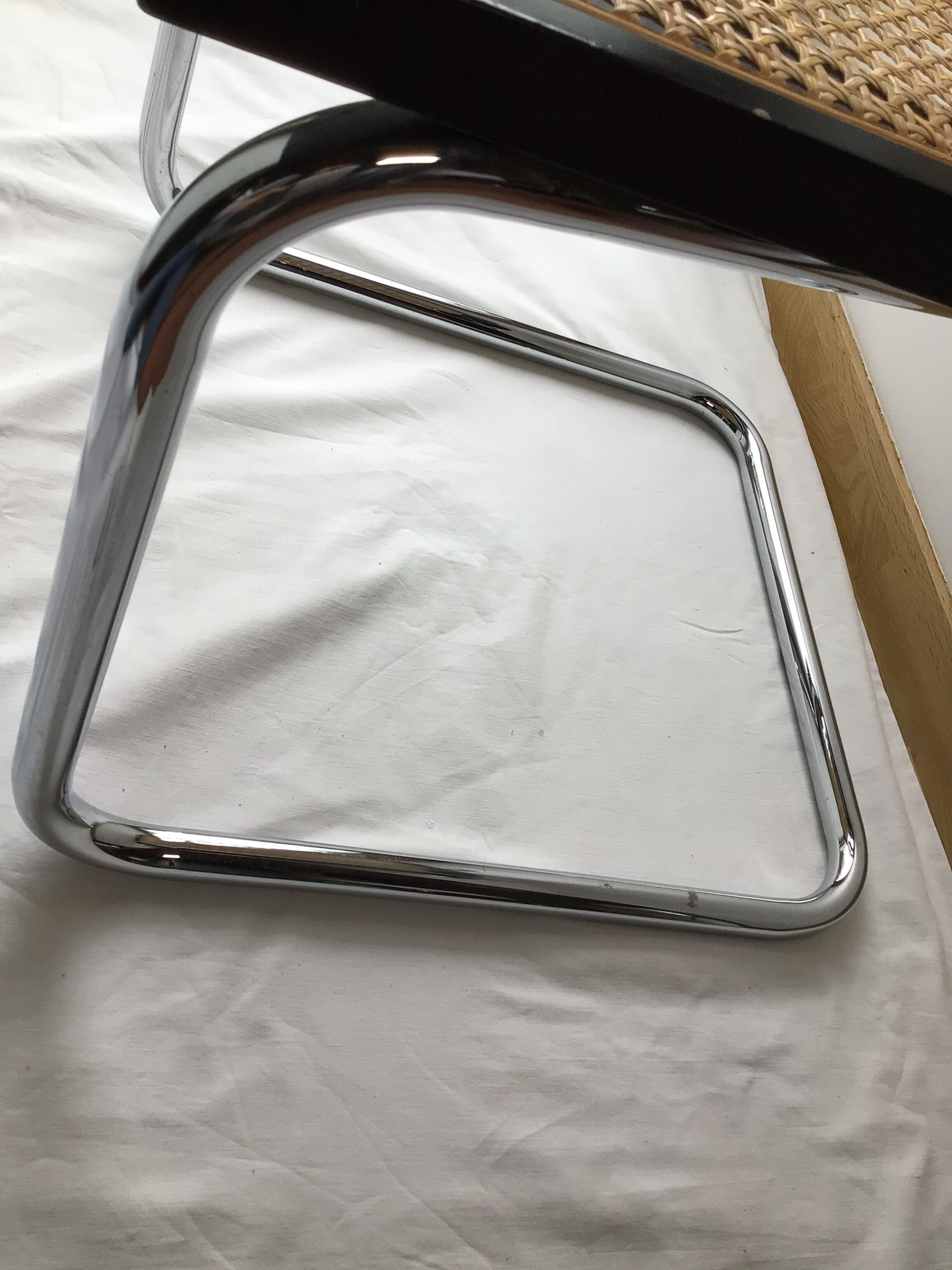 B64 Cesca Marcel Breuer black chair