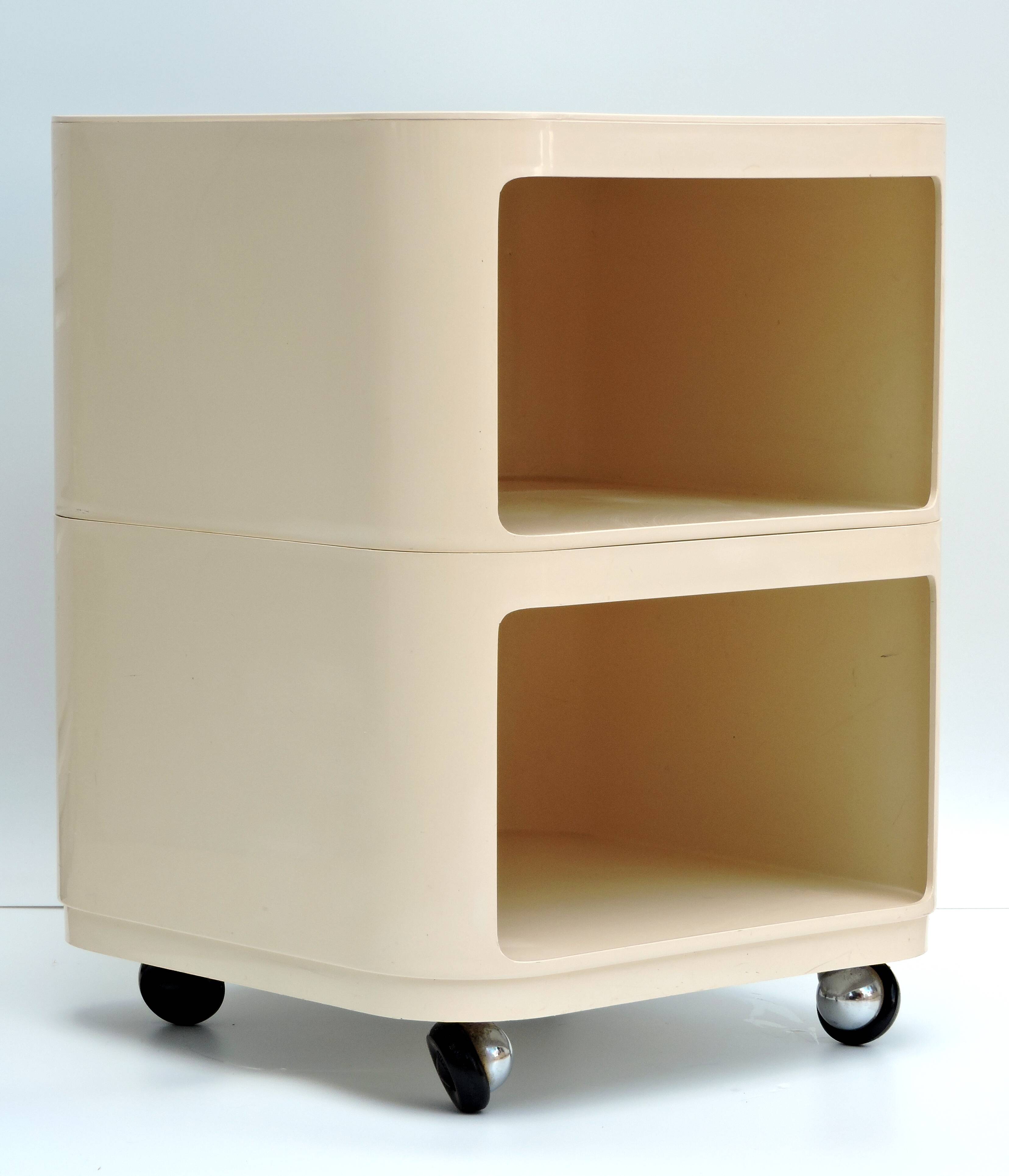Desserte chevet sur roulettes componibili d'anna castelli pour kartell