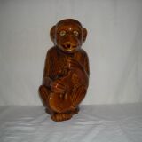 Chimpanzee pitcher; Monkey guitarist musician of the 60s