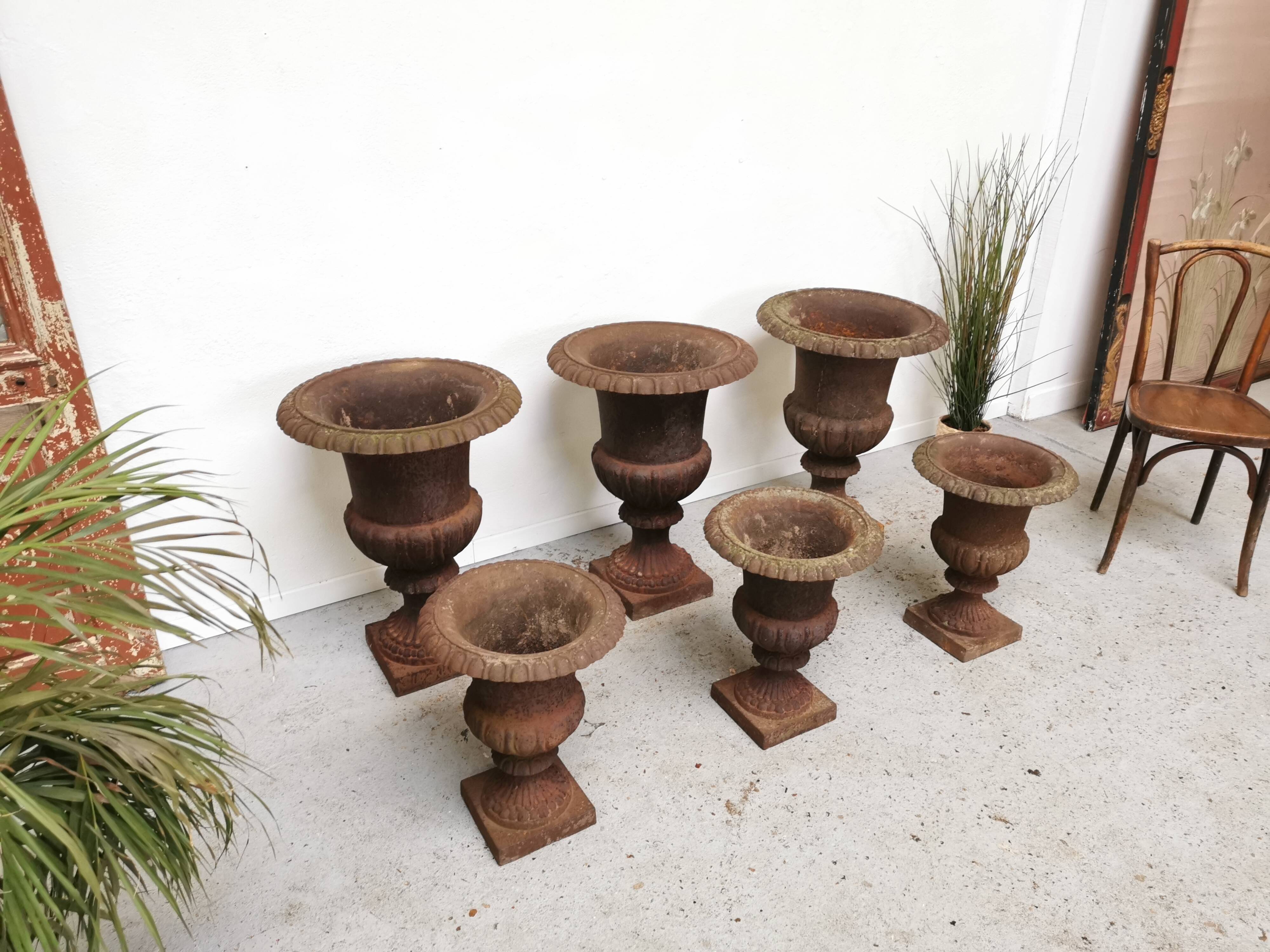 70cm cast-iron Medici vase