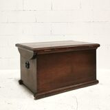 Coffre ancien chêne et laiton
