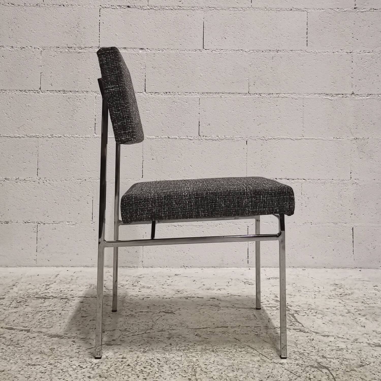 P60 chair designed by Philippon & Lecoq, Airborne edition, 1960