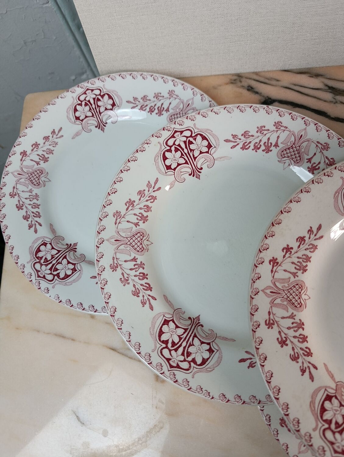 Flat plates Lunéville model Sébastopol With Lions of Faience