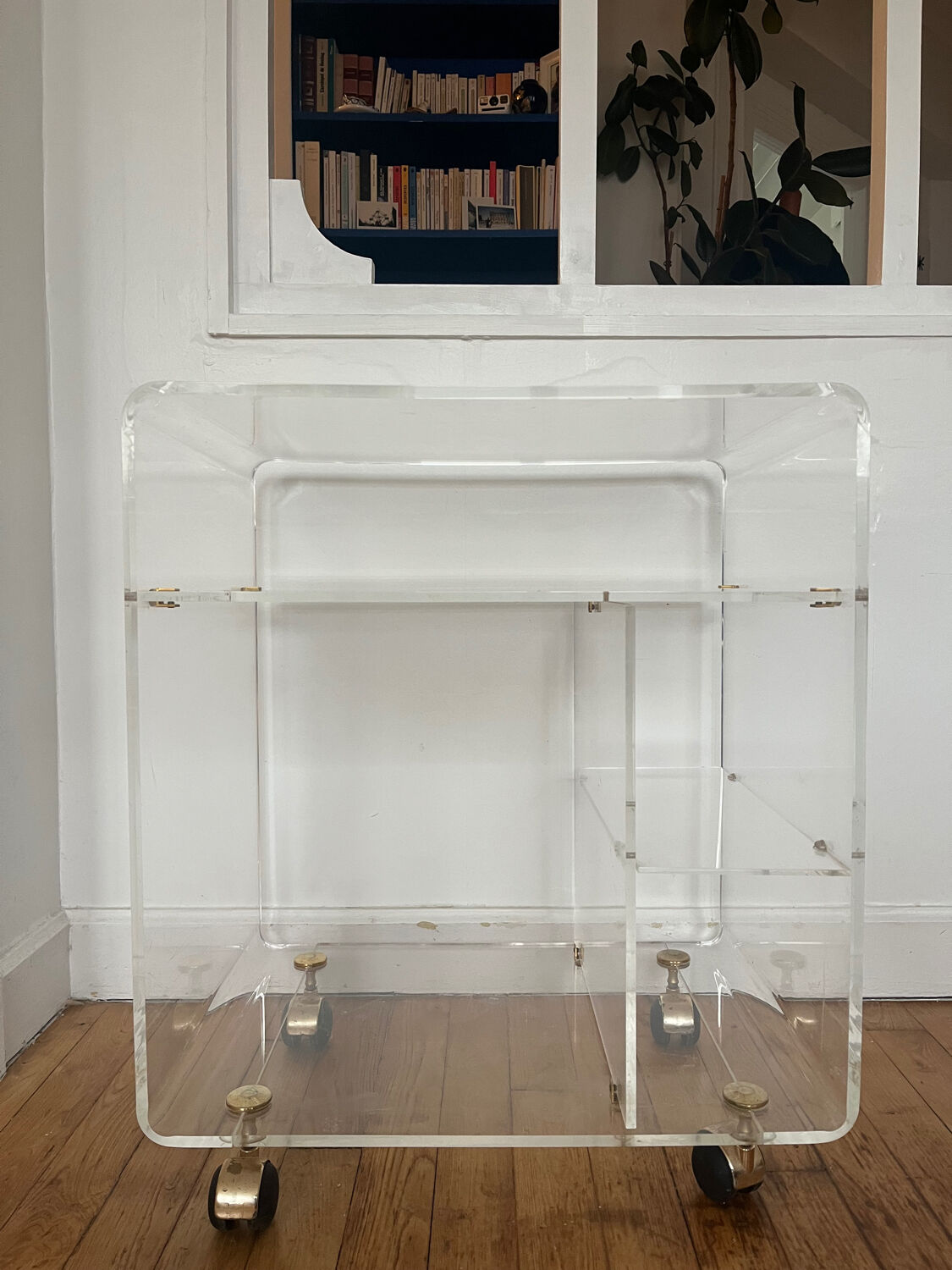 Rolling dessert trolley Plexiglas David Lange