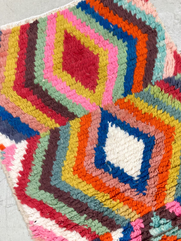 Tapis berbère marocain Boujaad à losanges multicolores 336x82cm