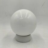 Opaline and porcelain wall light