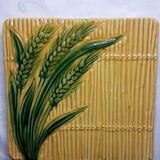 Trivet with ears of wheat decor