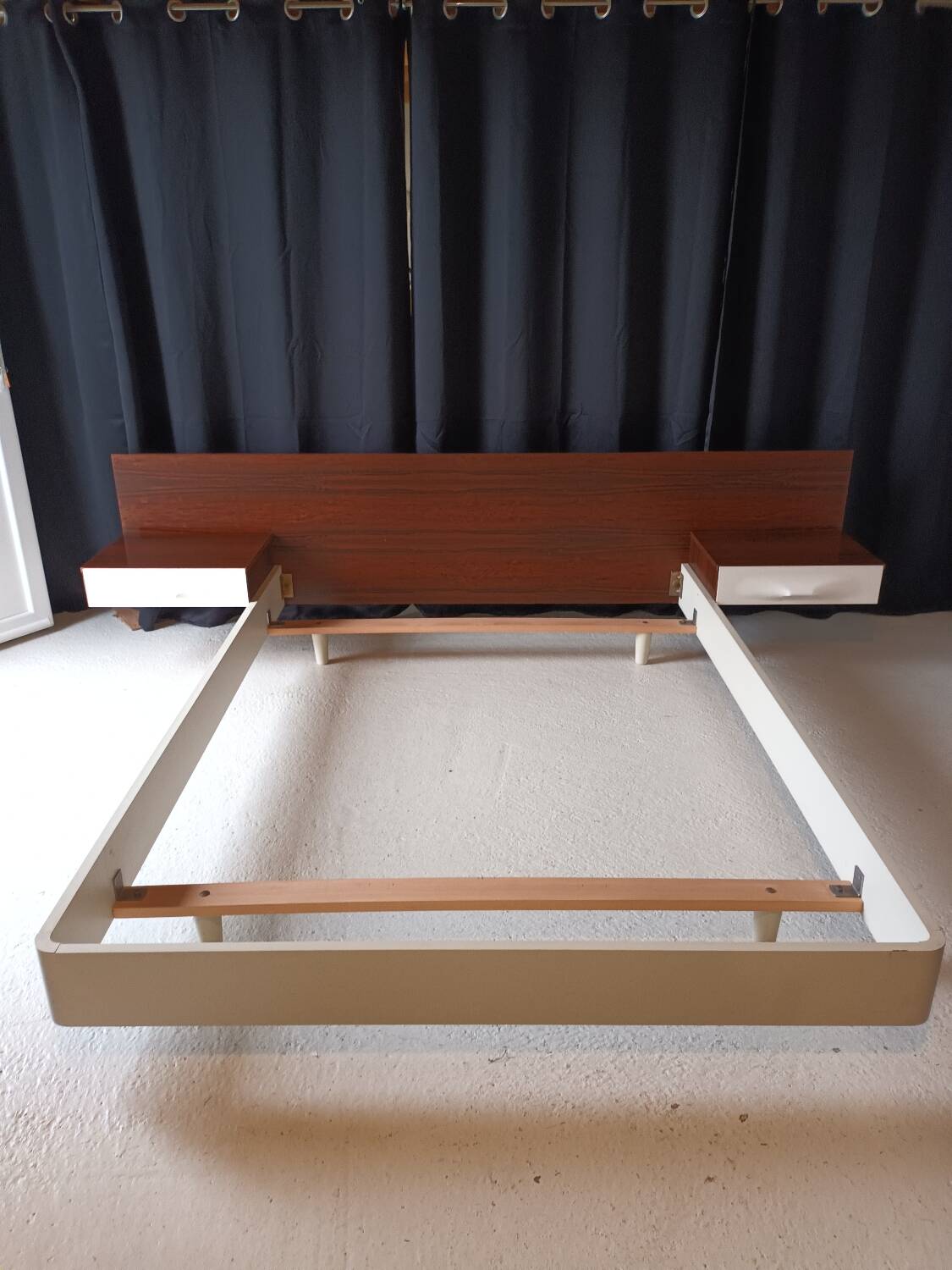 Raymond Loewy Bed