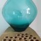 Vase moderne suédois en verre vert