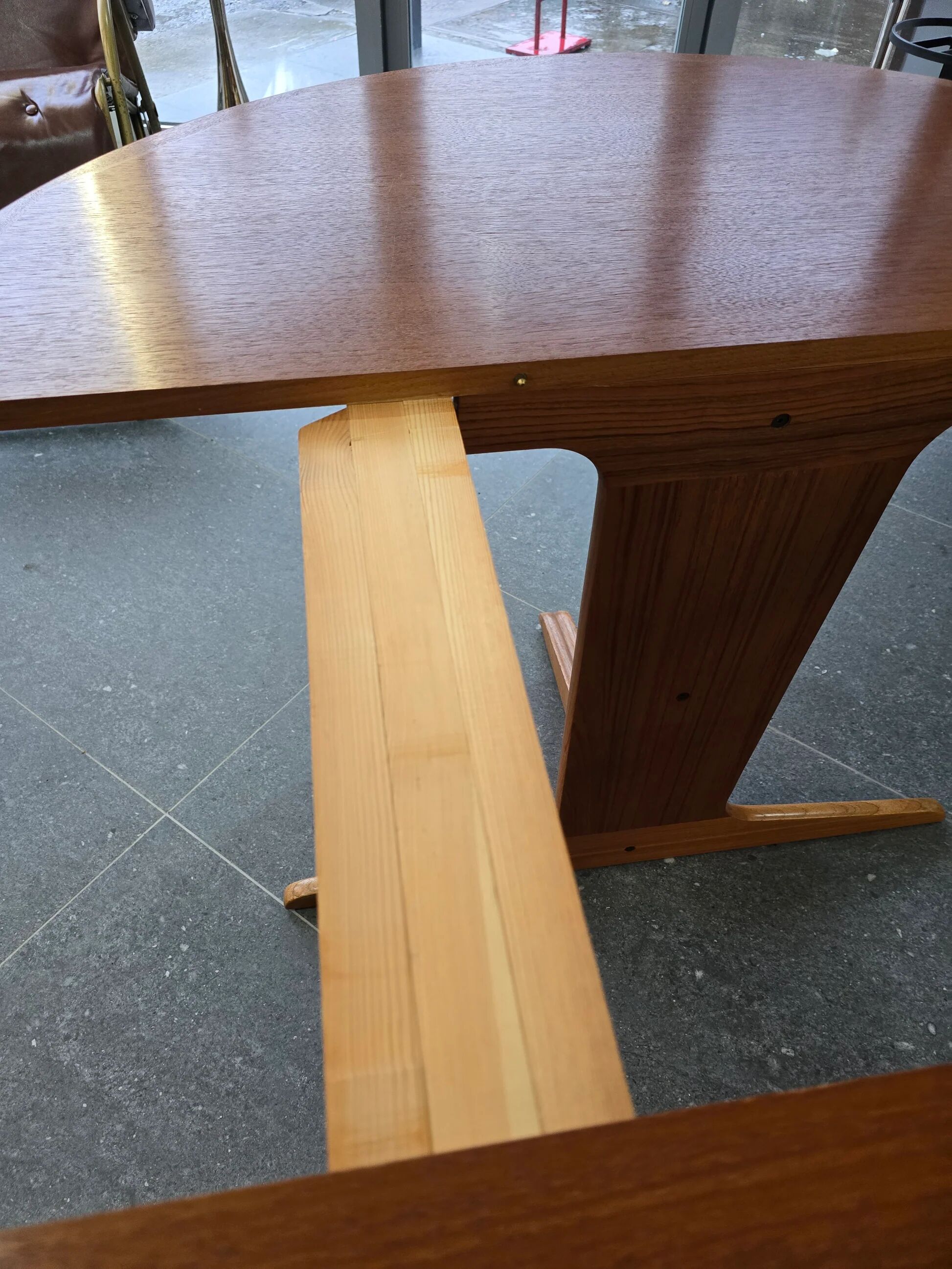 Extendable teak round table – vintage Scandinavian design – Ø120 cm + 2 extensions