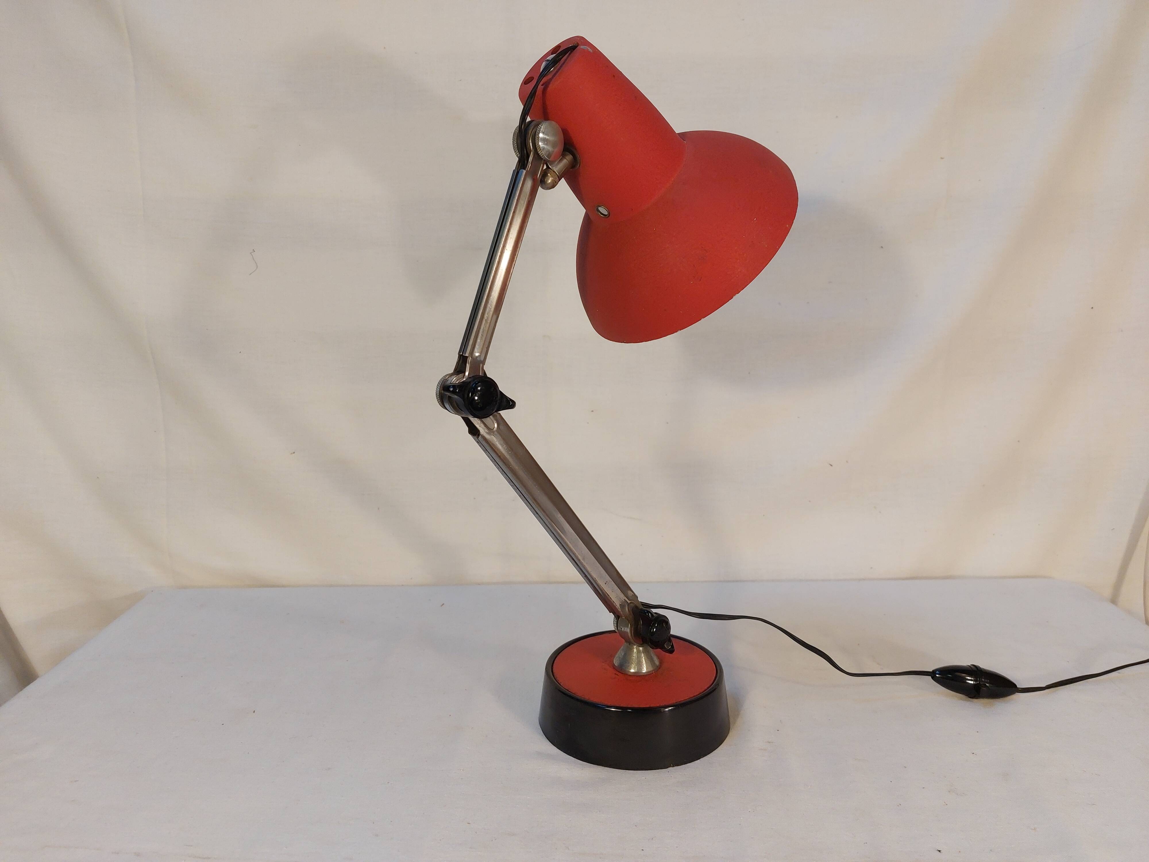 Vintage red articulated desk lamp - 70s/80s