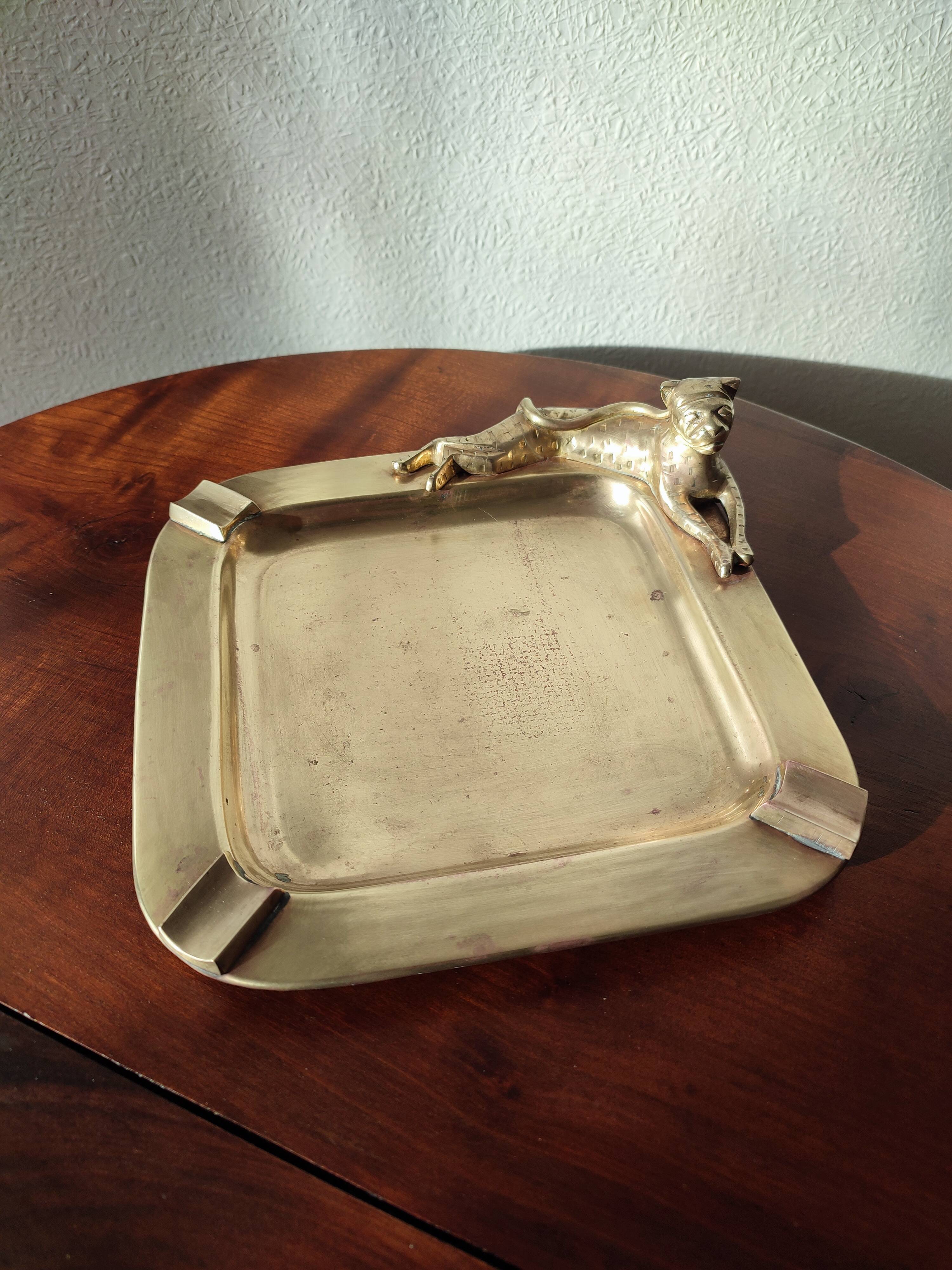 Leopard brass ashtray