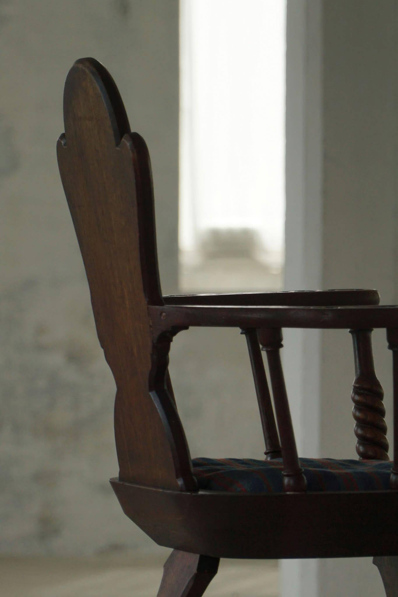 Scandinavian armchair in solid oak with cushion, folk art, early 19th century.