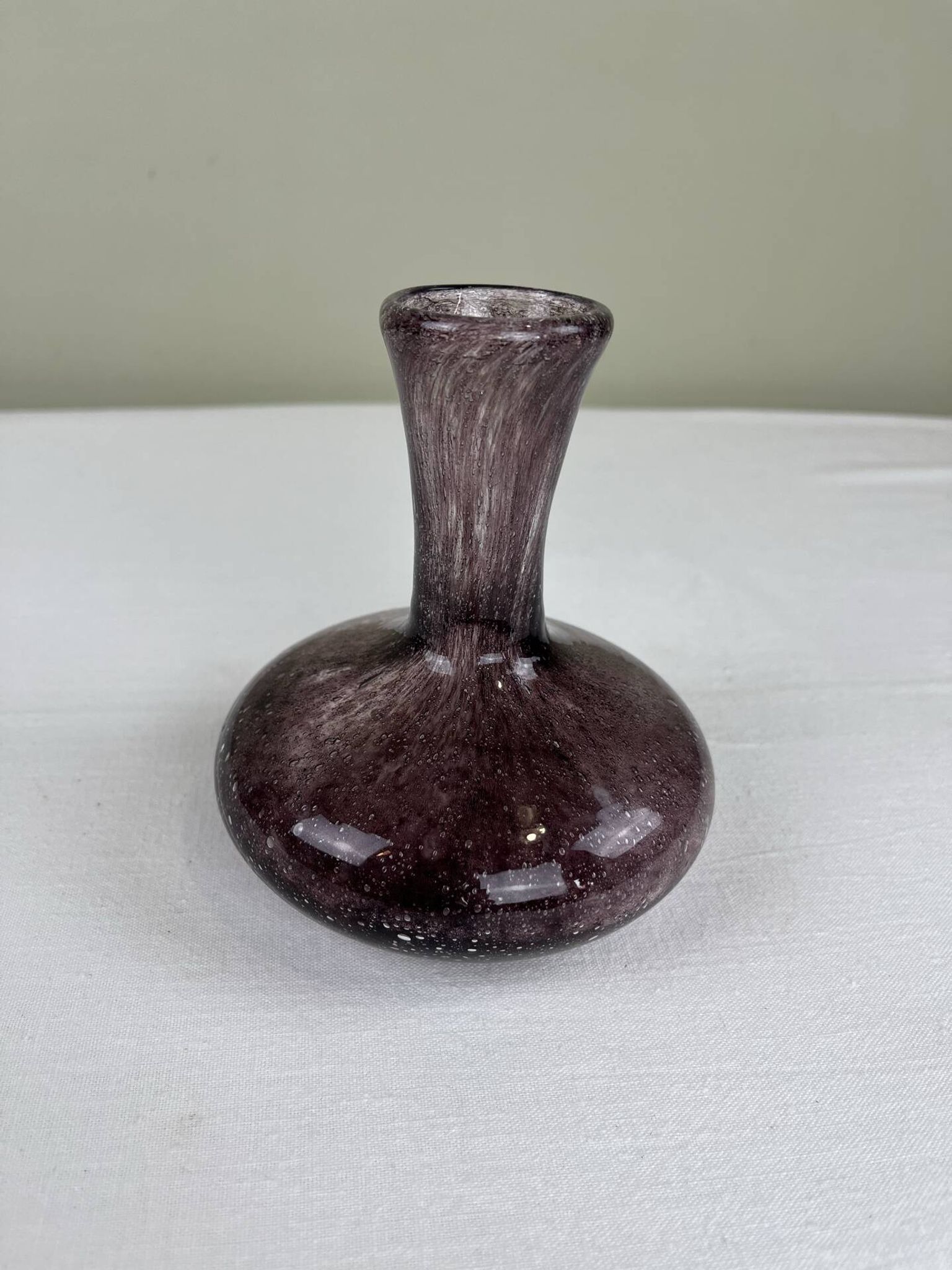 Vintage bubble glass soliflore vase in mauve/lilac.