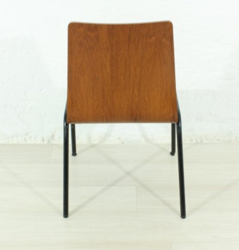 Chaise en teck des années 60