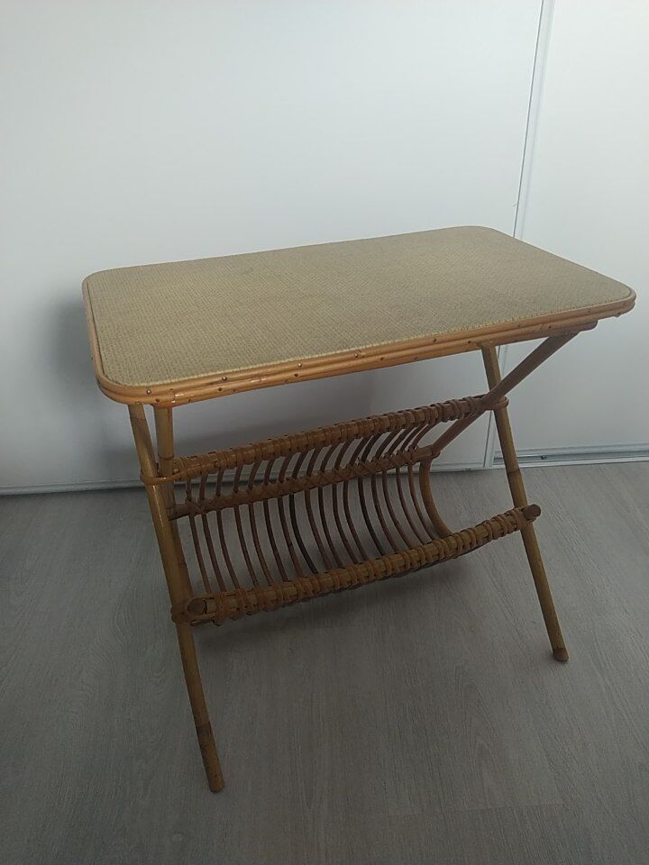 Magazine door / rattan side table