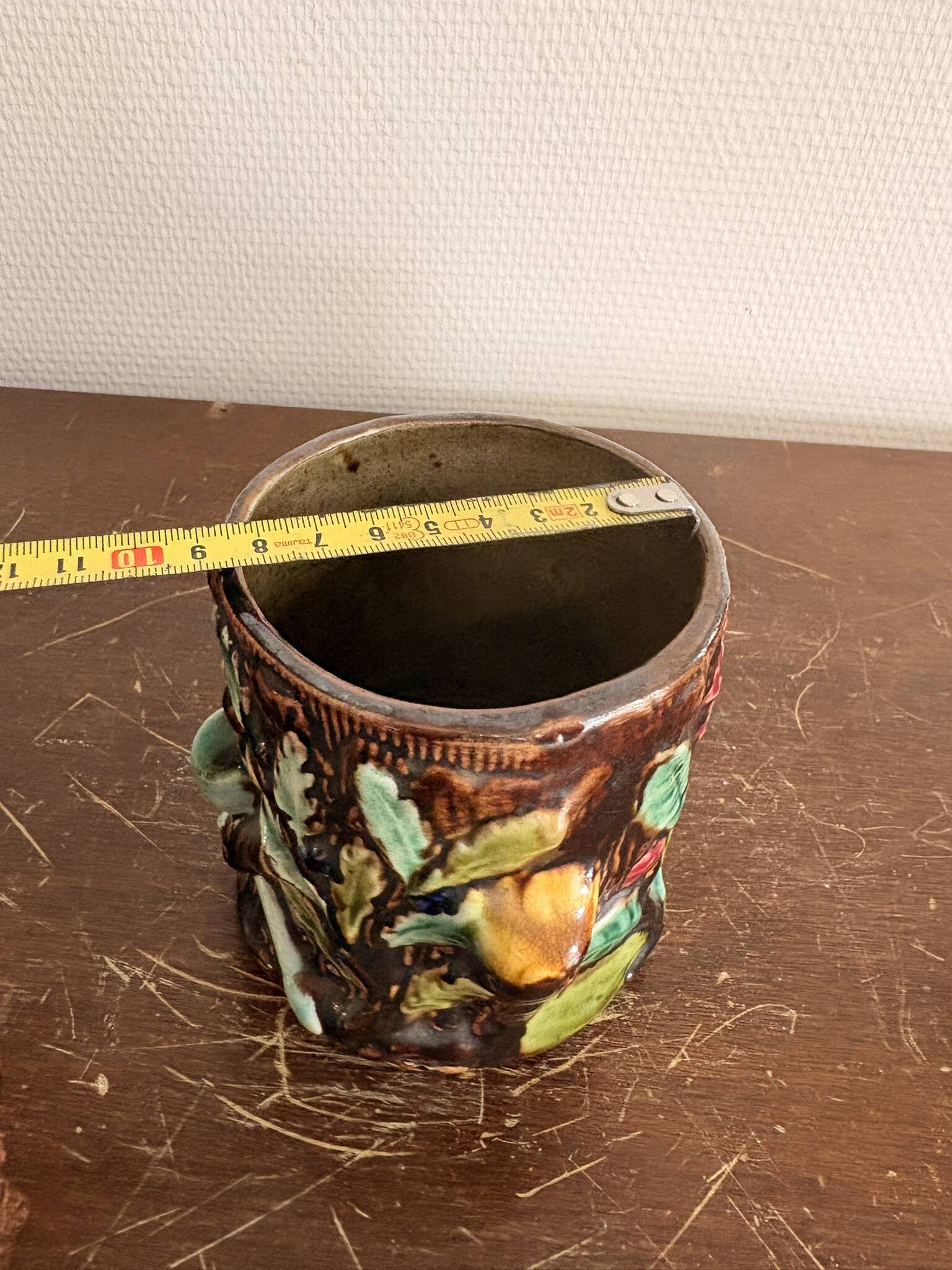 Ancien Pot Vase Porte Pinceaux Barbotine Tronc Feuilles Baies Naturaliste