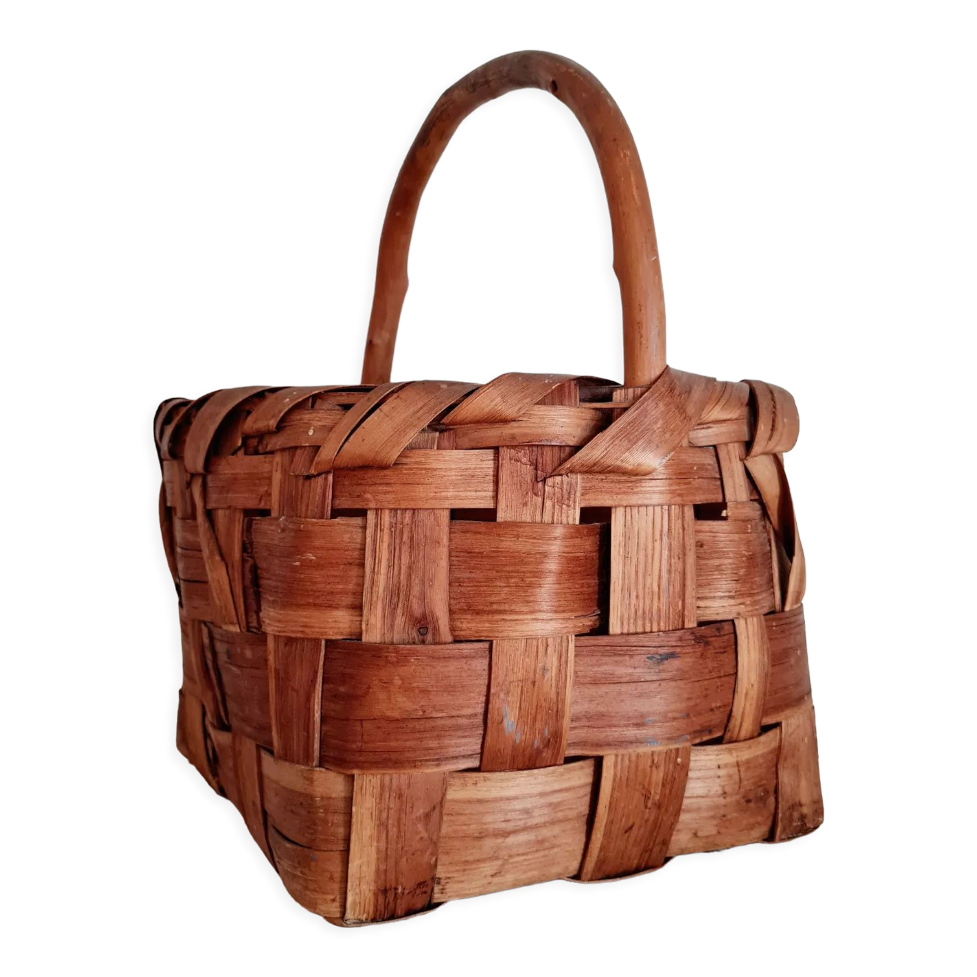 Vintage basket in natural fibers