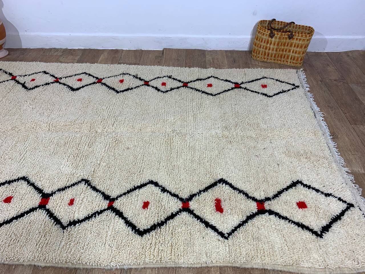 Handmade Moroccan Berber rug 253 X 153 CM