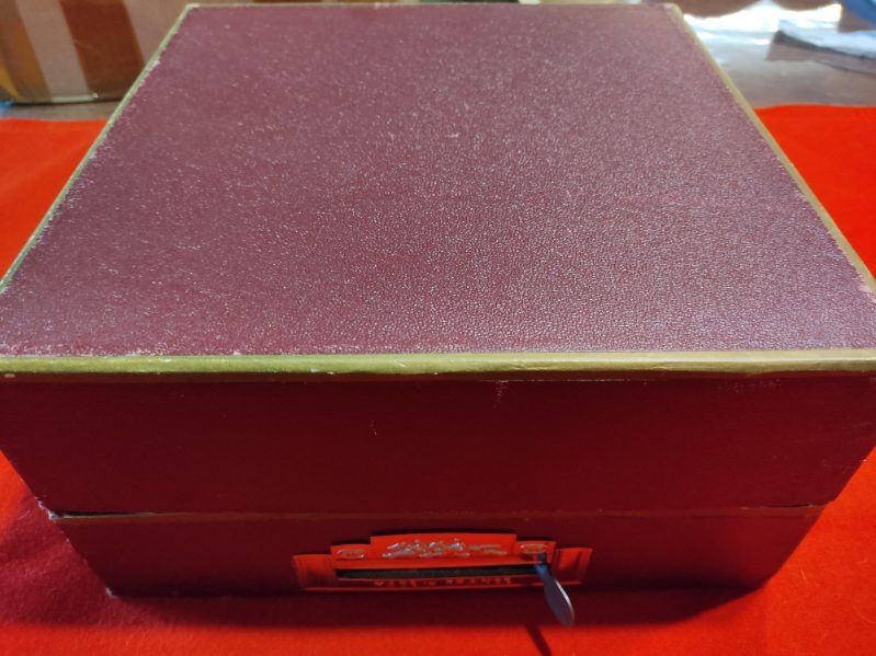 Art deco twentieth game of third with its box