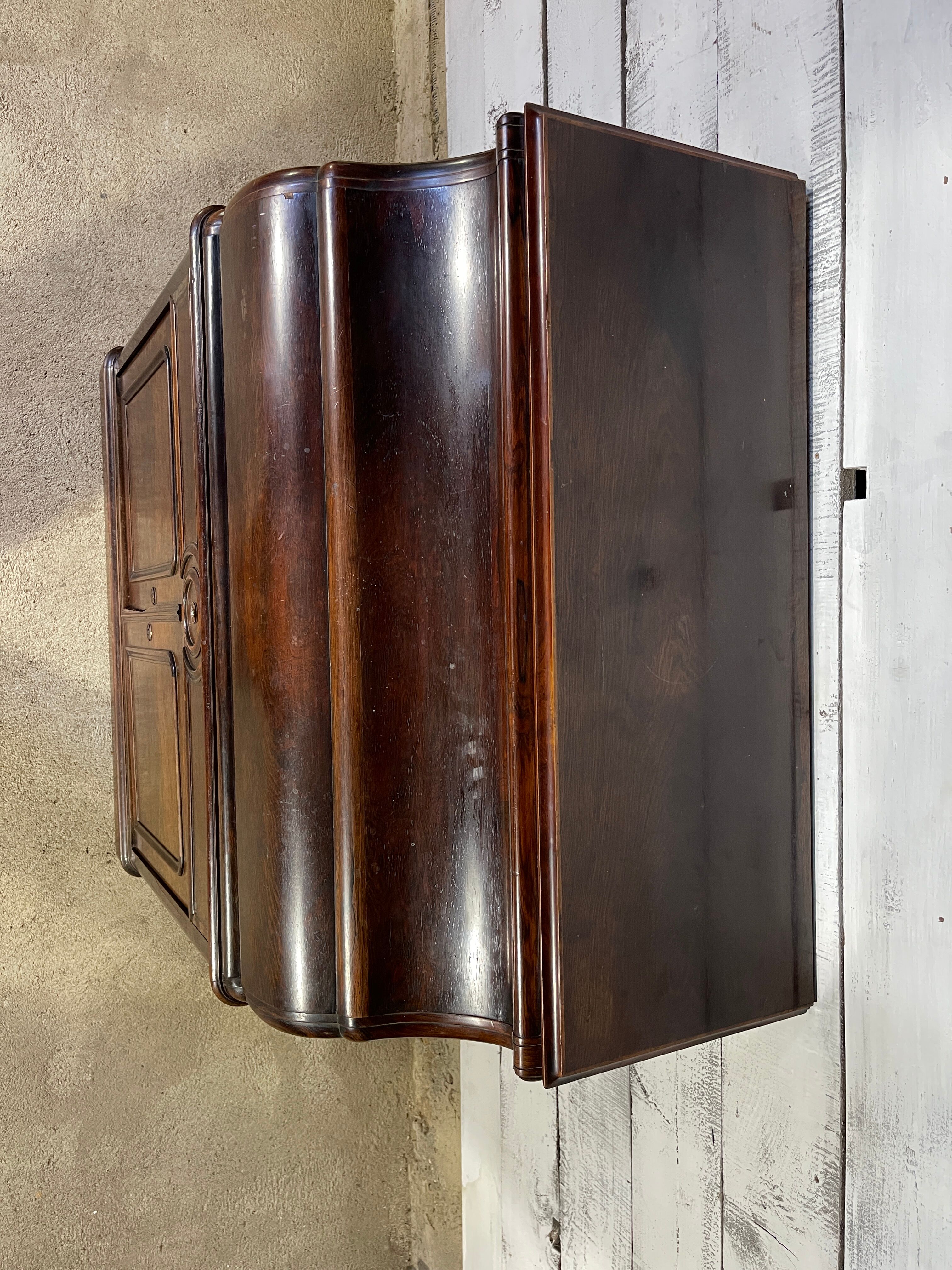 Railway chest of drawers