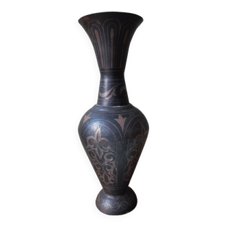 Large vintage vase in chiseled metal with plant motif, ethnic style