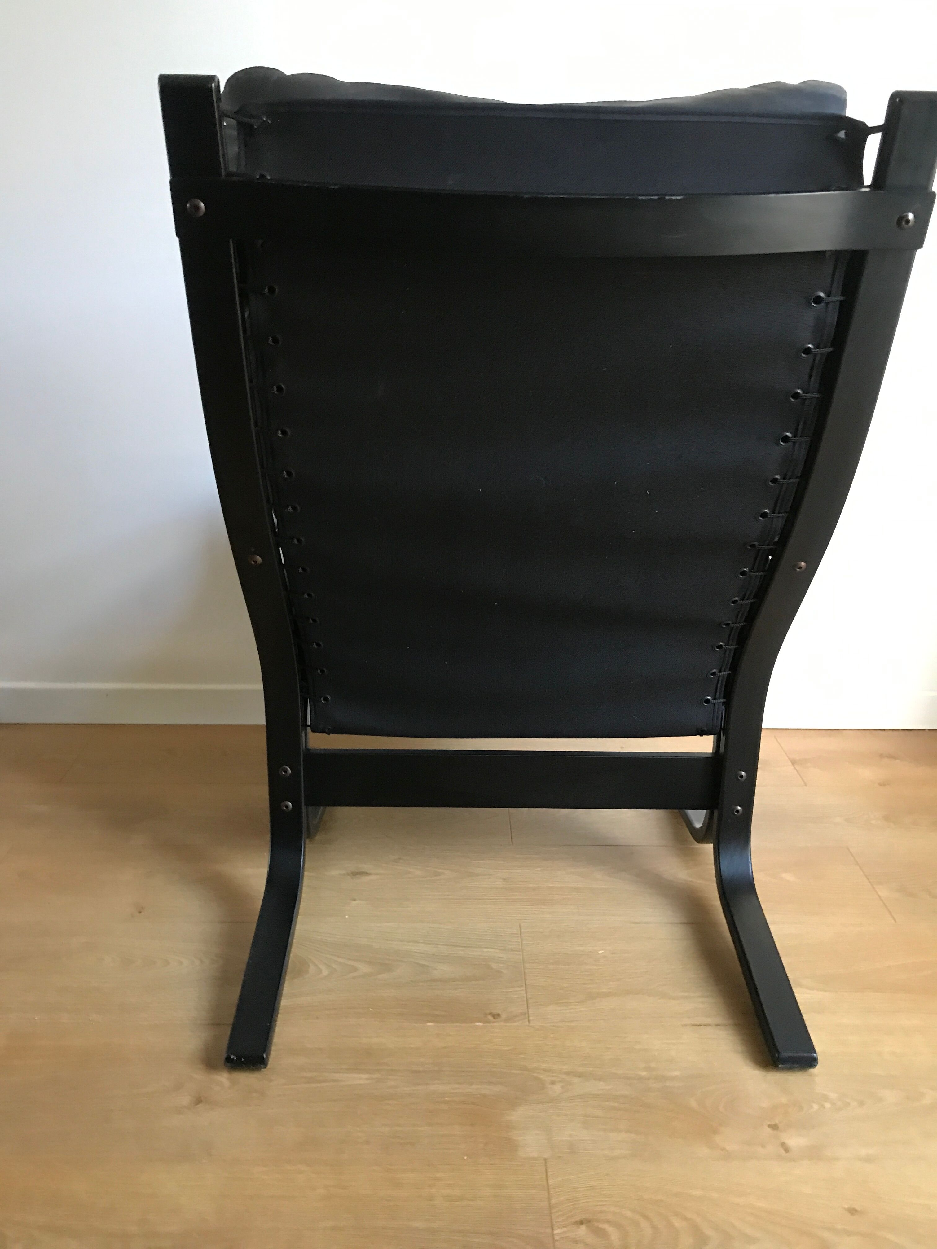 LOUNGE ARMCHAIR SIESTA BLACK LEATHER BY INGMAR RELLING FOR WESTNOFA