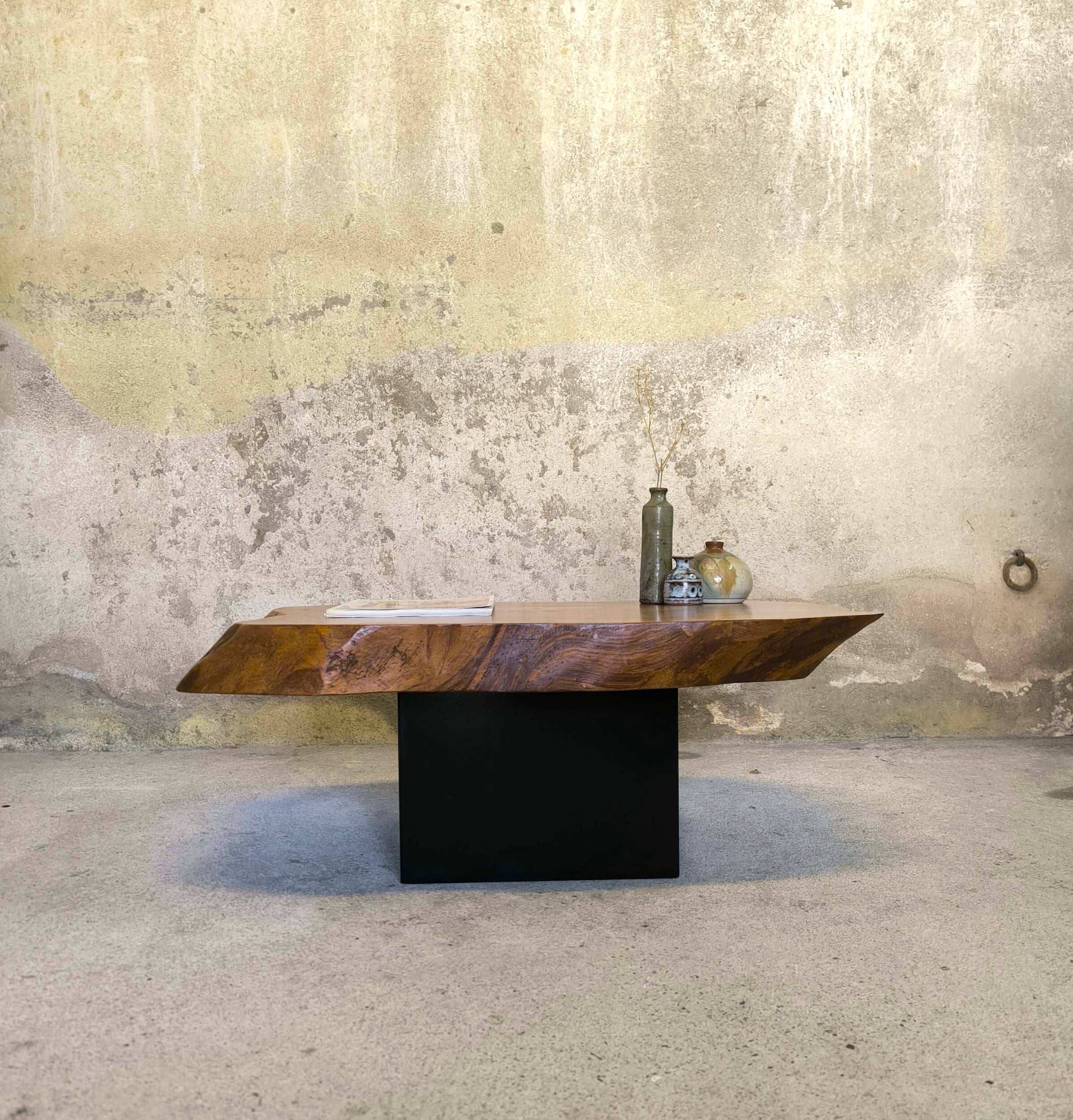 Coffee table, tree trunk top