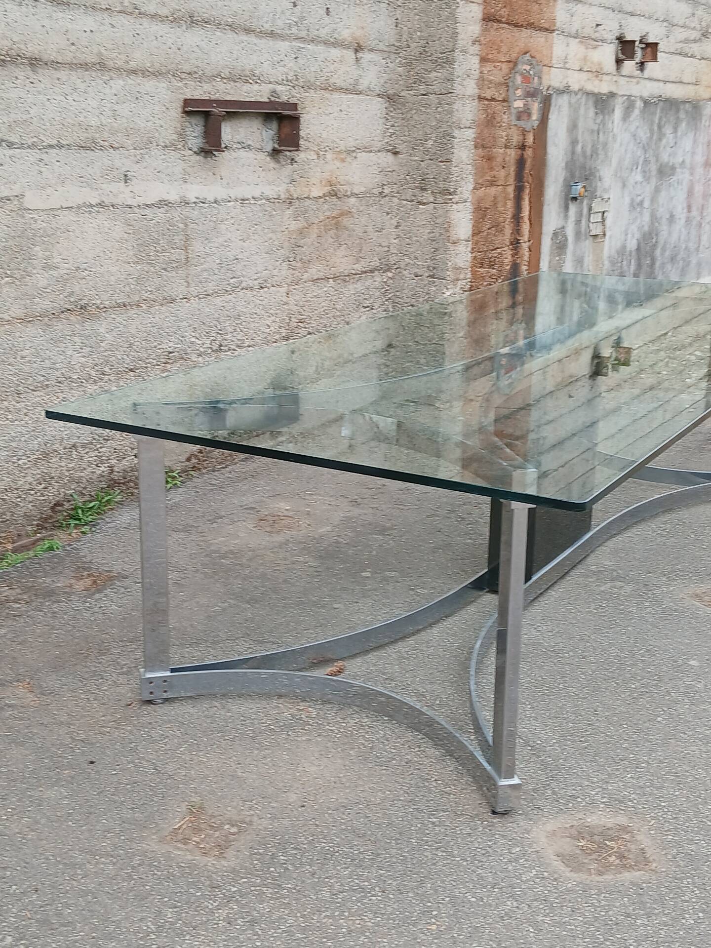 1970s glass and chrome table, 300 cm, for 12 people.