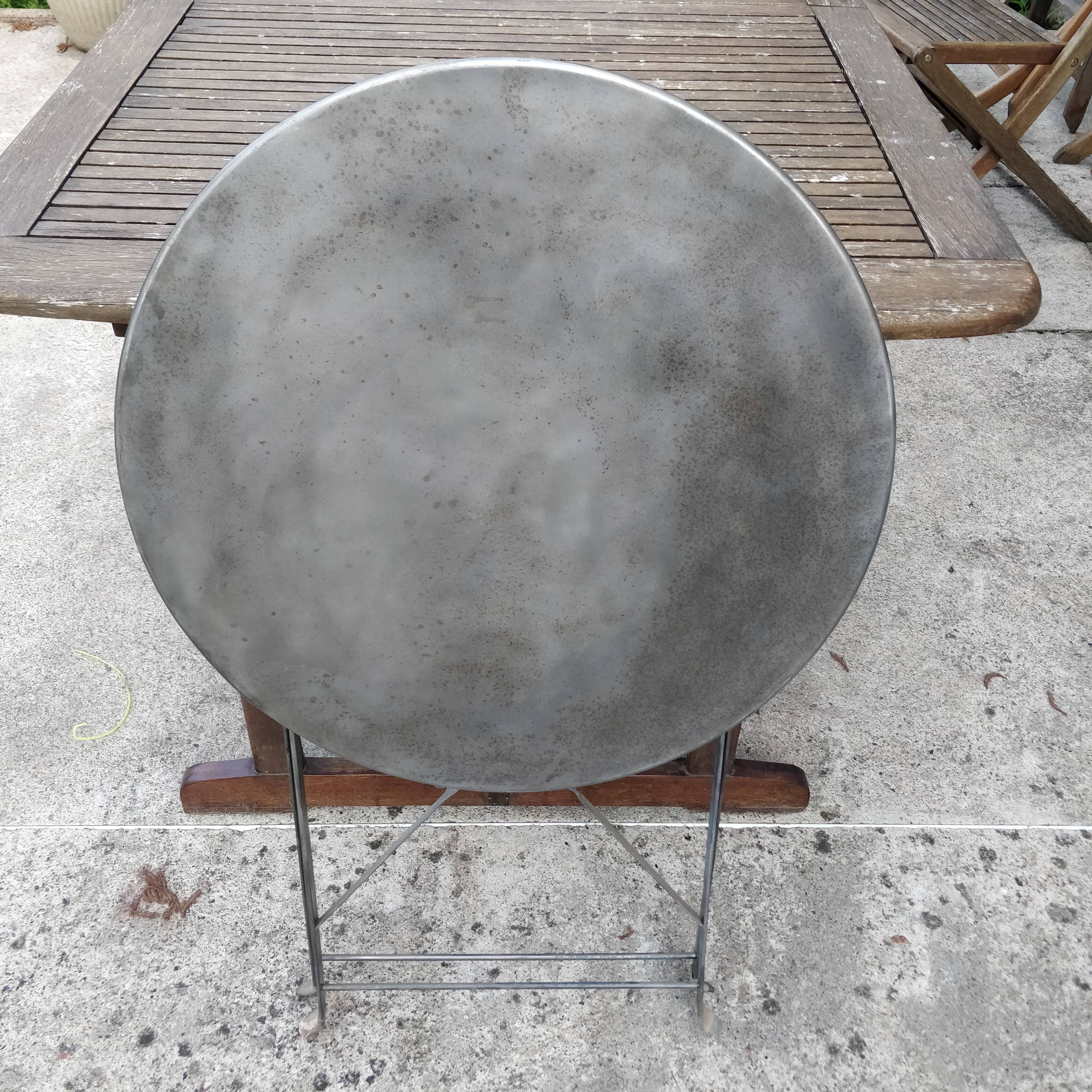 Steel round table
