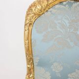 Salon de style Louis XV à chassis en bois doré. Circa 1880.