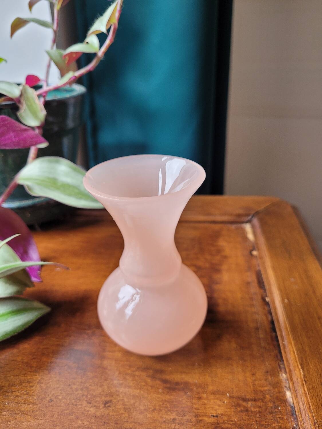 Small opaline pink soliflore vase