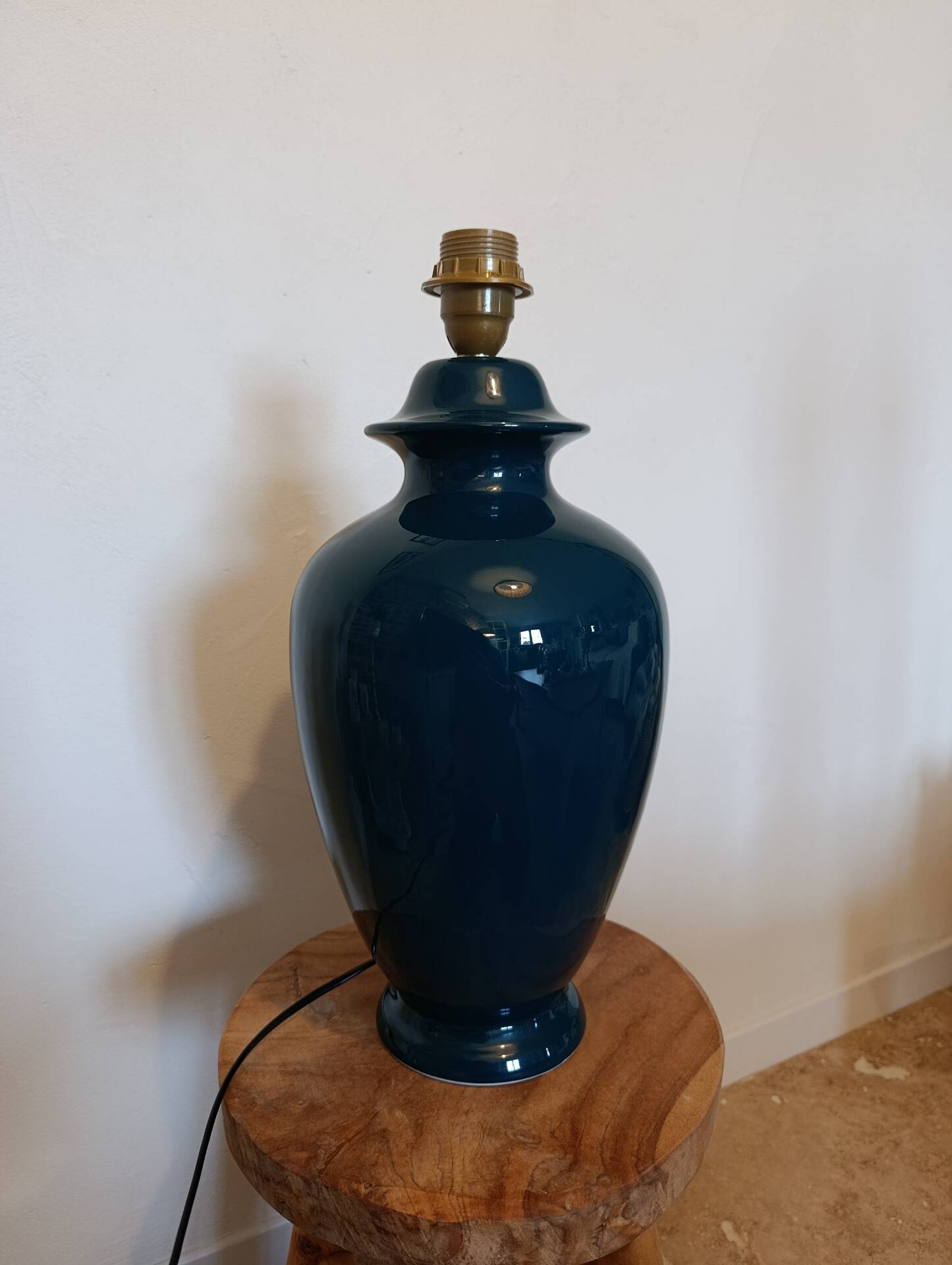 Pied de lampe émaillé