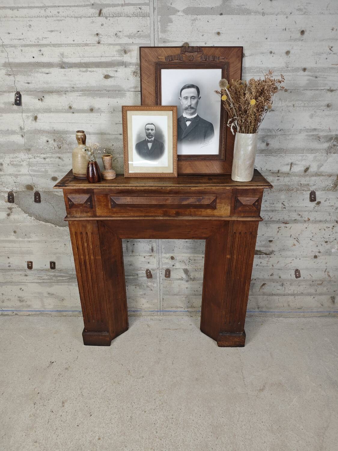 Wooden fireplace mantel