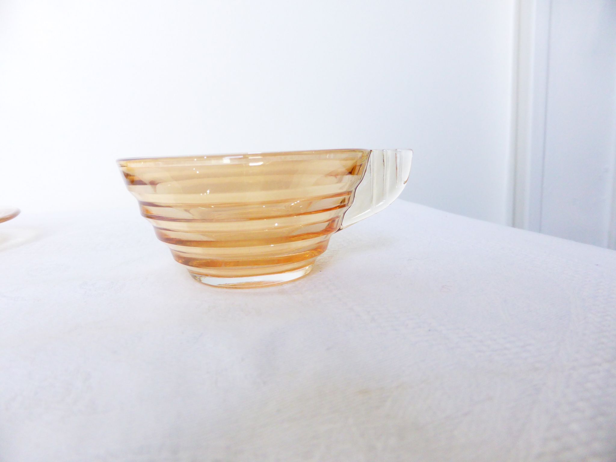 6 tasses et sous-tasses gondolo en verre nacré irisé