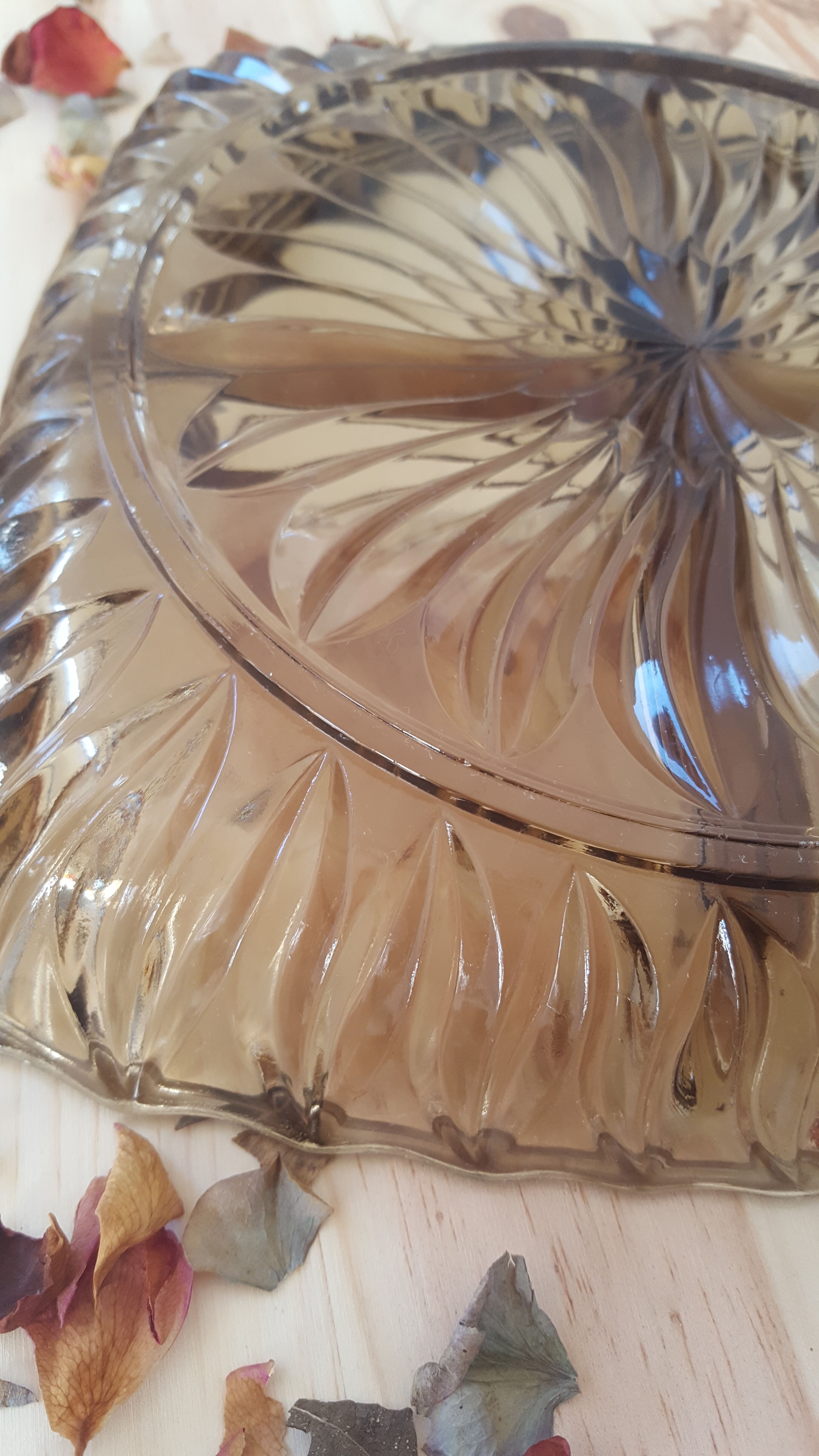 Vintage dish chiseled smoked glass aperitif compartments