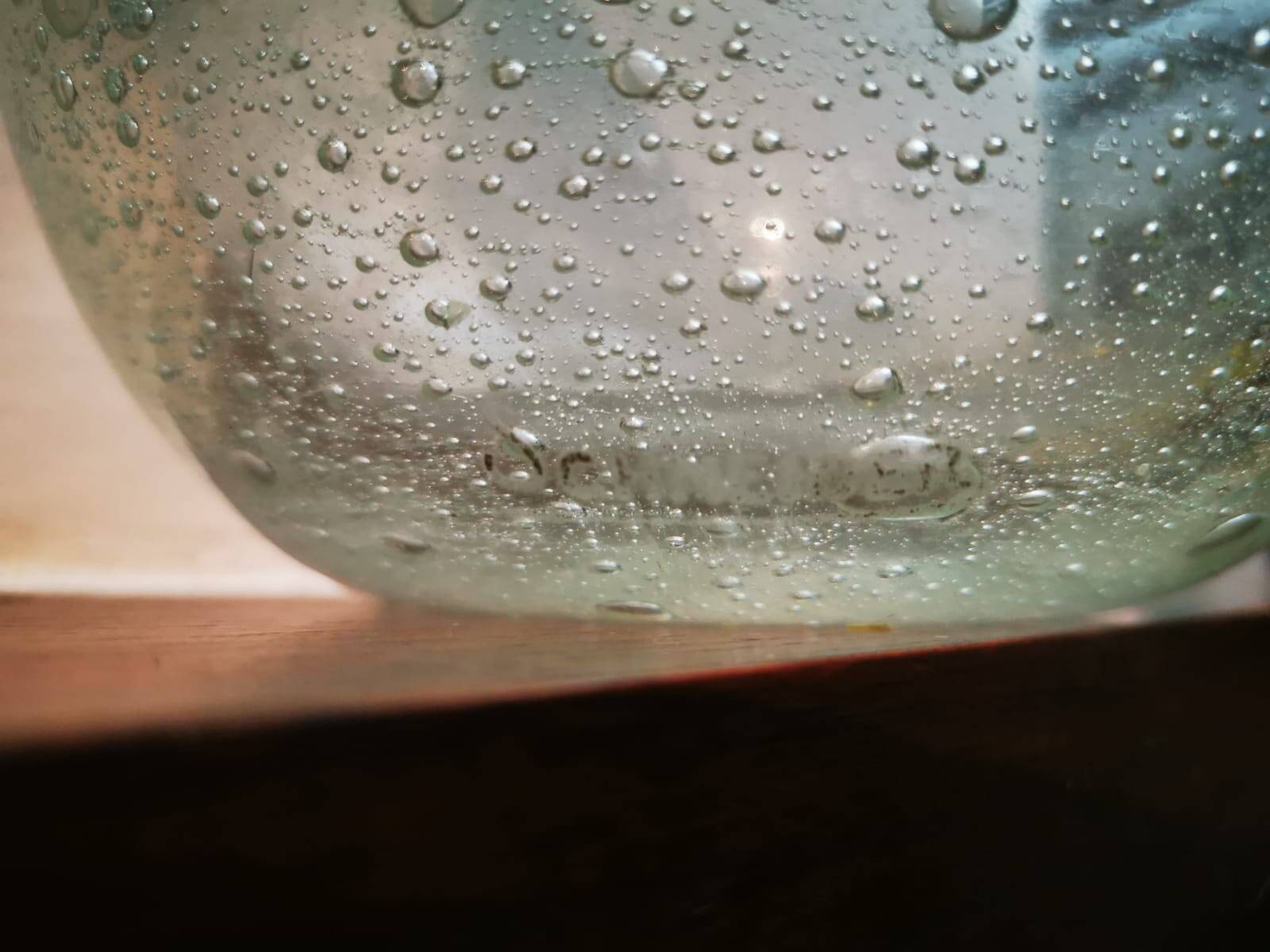 Vase in thick bubbled glass by SCHNEIDER, model by Robert-Henri Schneider.