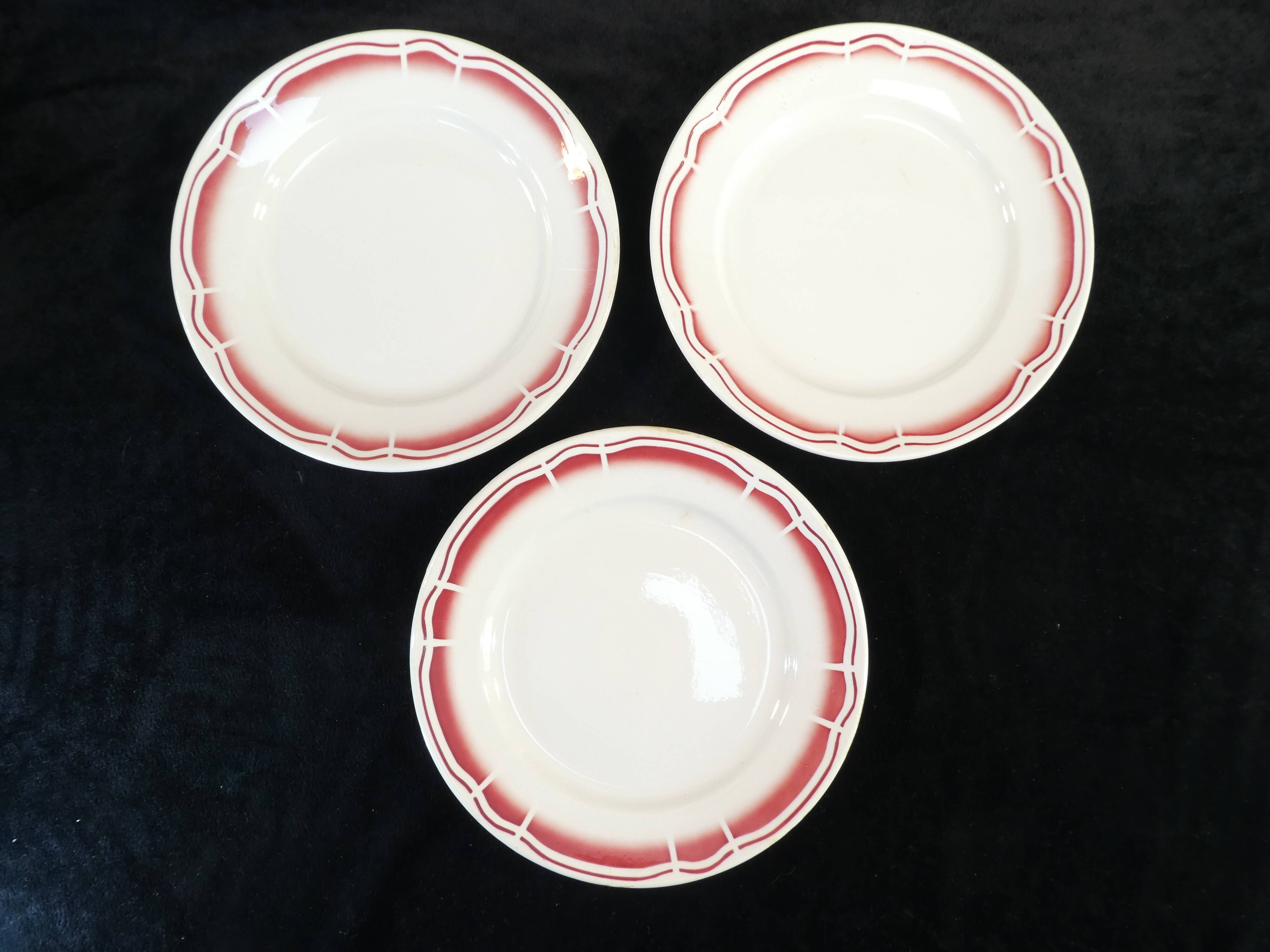 11 flat plates badonviller red no digoin