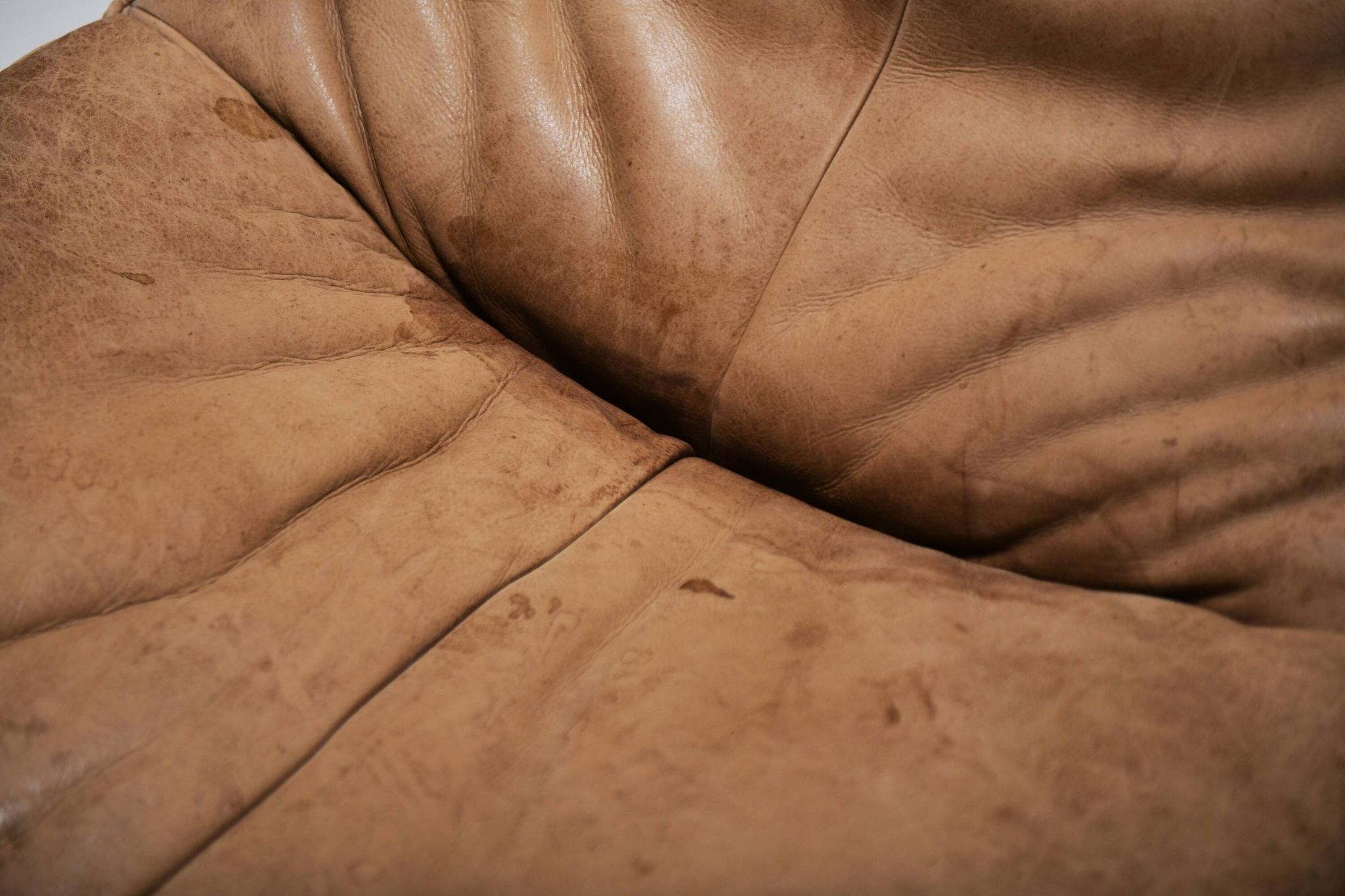 Stunning lounge chair The Rock in brown leather by Gerard Van Den Berg - Montis