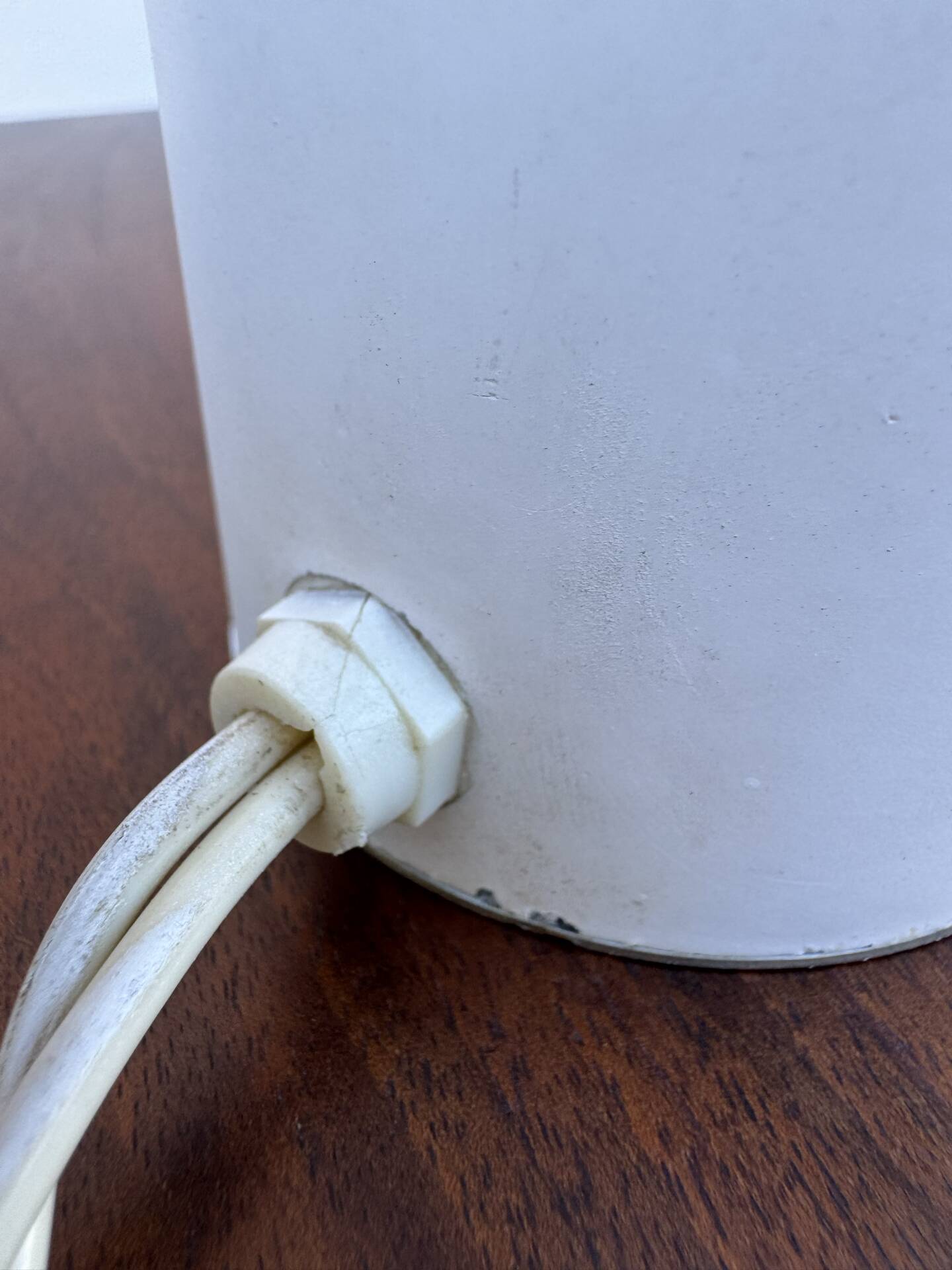 Small Space Age lamp from the 70s.